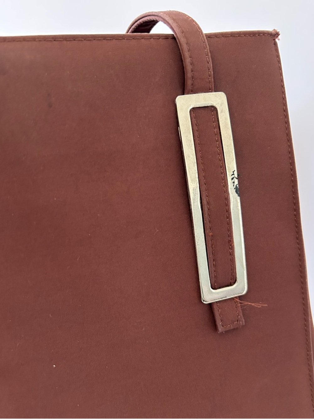 Vintage Y2K Handbag Shoulder Tote (Flawed) - Unbranded - Color: Burgundy/Brown - Picture 14 of 16
